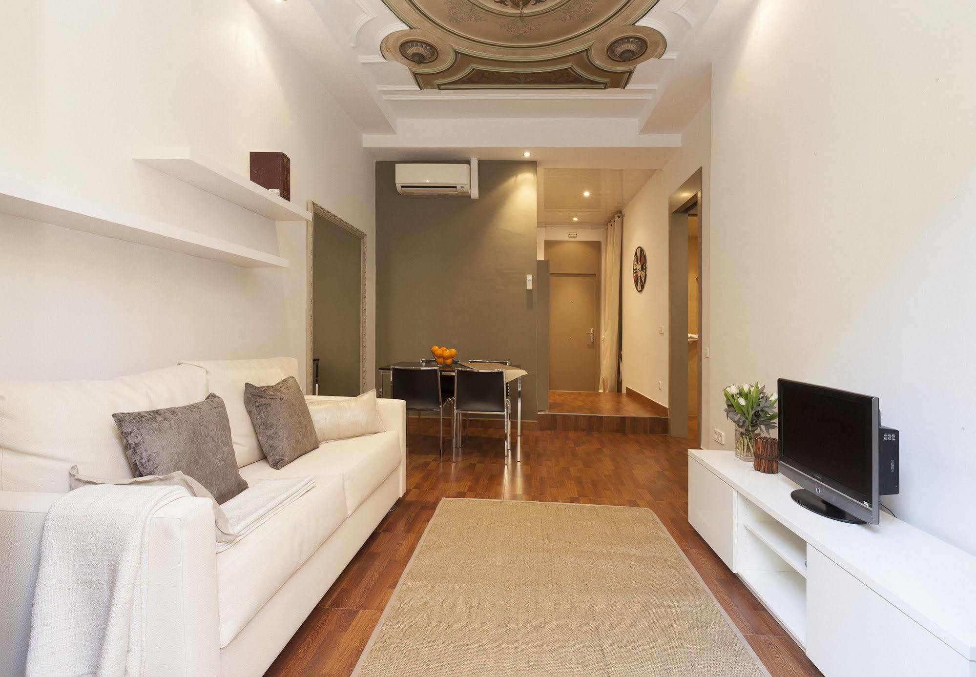 Easy Sleep Gaudi Terrace Apartment Barcelona Exterior foto
