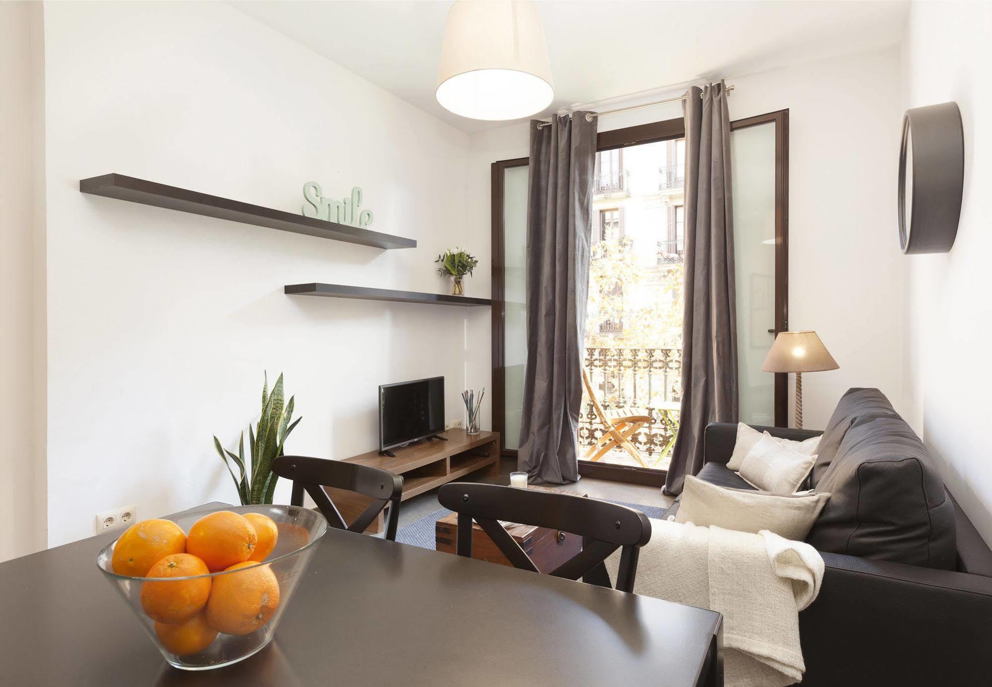 Easy Sleep Gaudi Terrace Apartment Barcelona Exterior foto