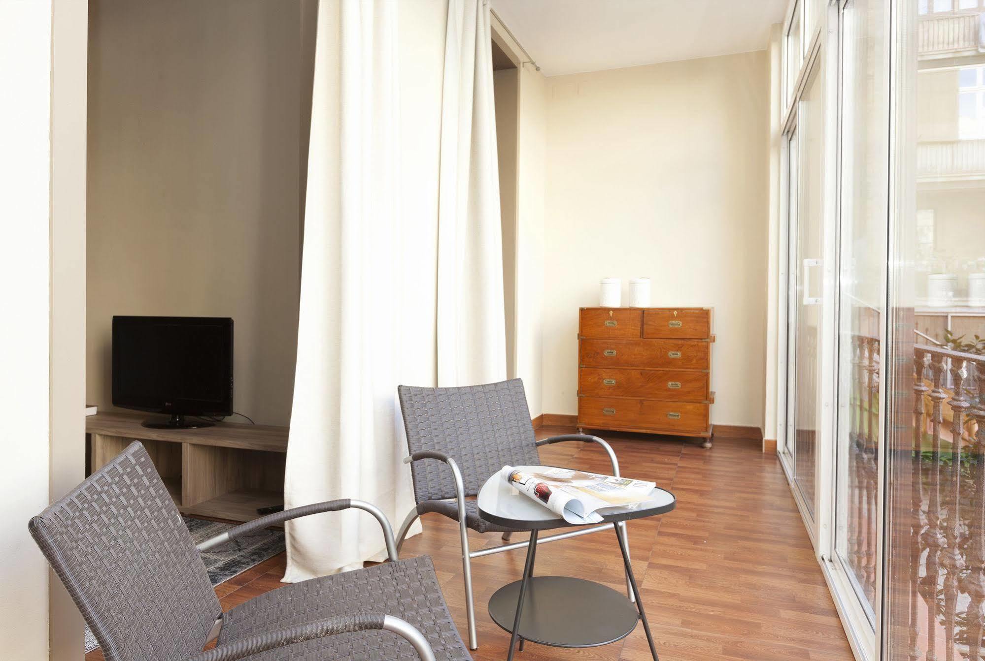 Easy Sleep Gaudi Terrace Apartment Barcelona Exterior foto