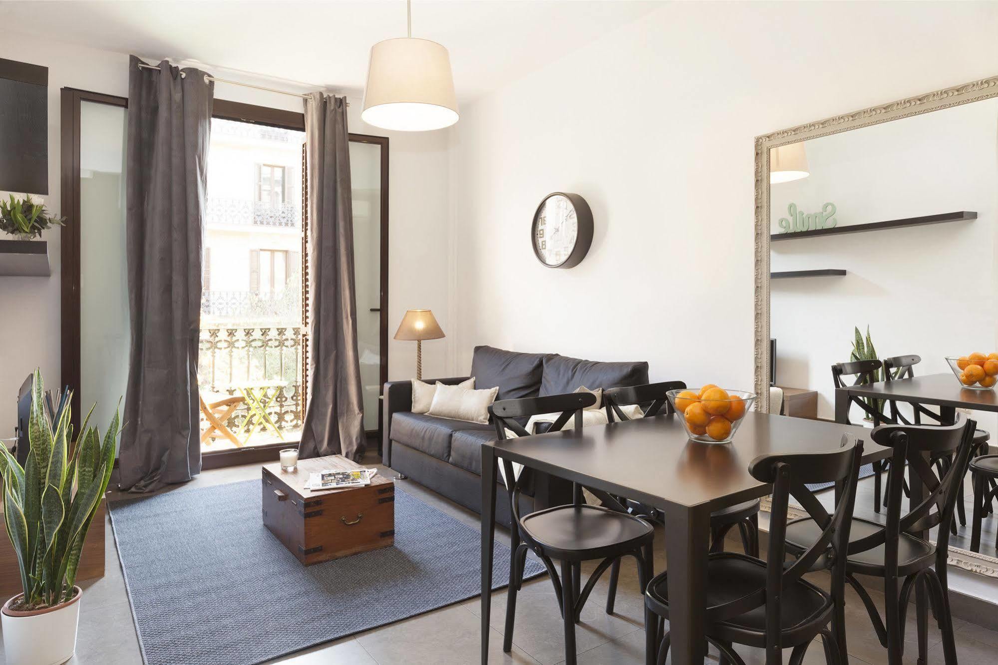 Easy Sleep Gaudi Terrace Apartment Barcelona Exterior foto