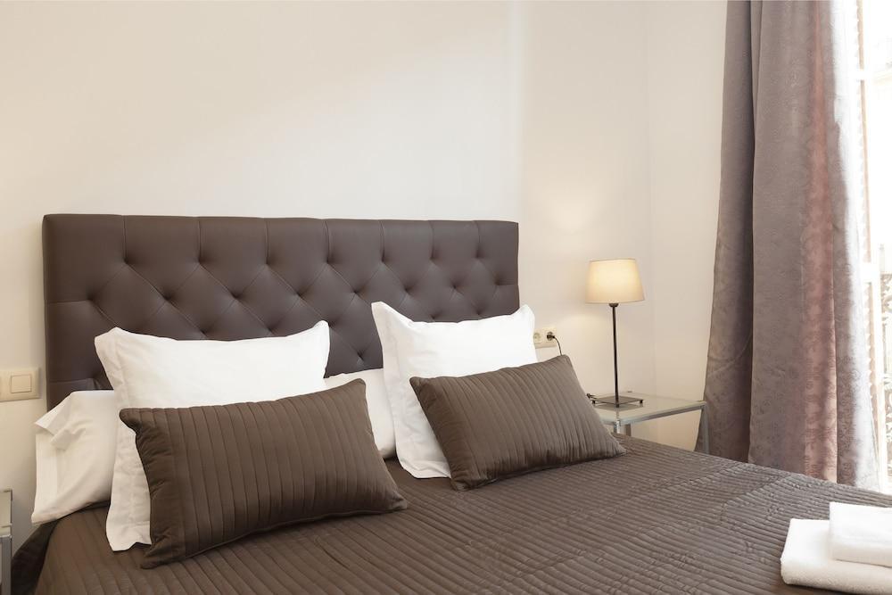 Easy Sleep Gaudi Terrace Apartment Barcelona Exterior foto