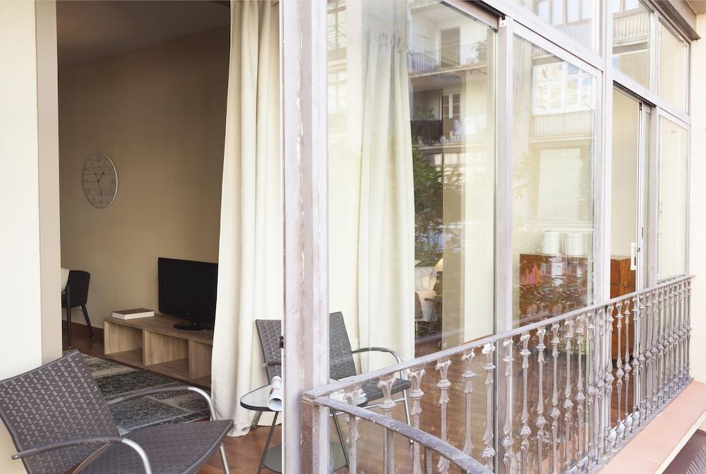 Easy Sleep Gaudi Terrace Apartment Barcelona Exterior foto