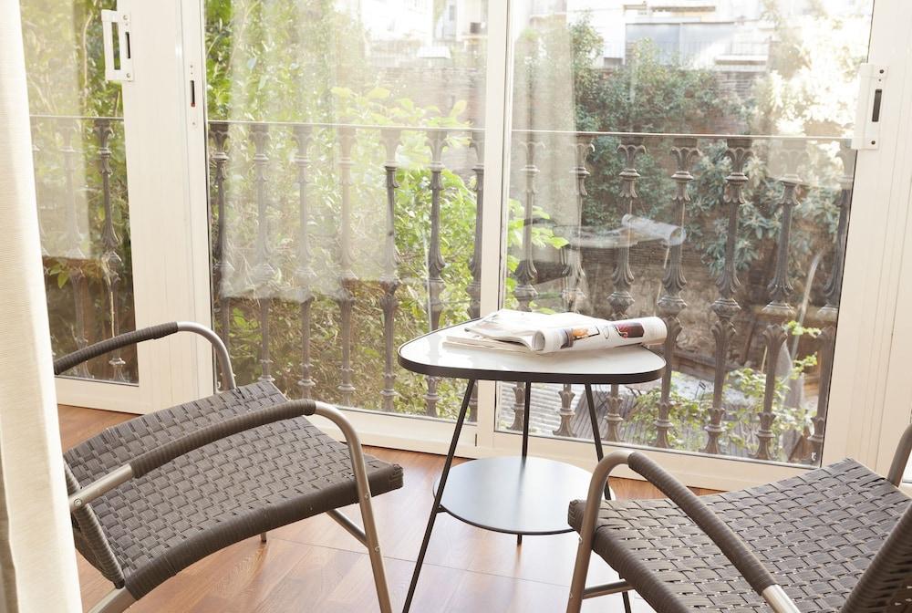 Easy Sleep Gaudi Terrace Apartment Barcelona Exterior foto